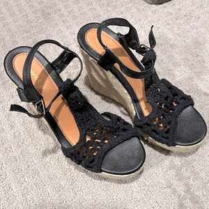 Wet Seal Chunky Wedges Sandals Summer Fun In the Sun ☀️